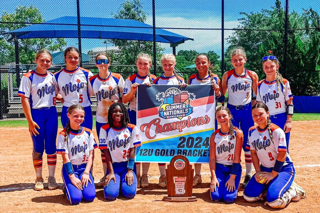 Mojo Brown team picture after winning 12U Triple Crown Nationals